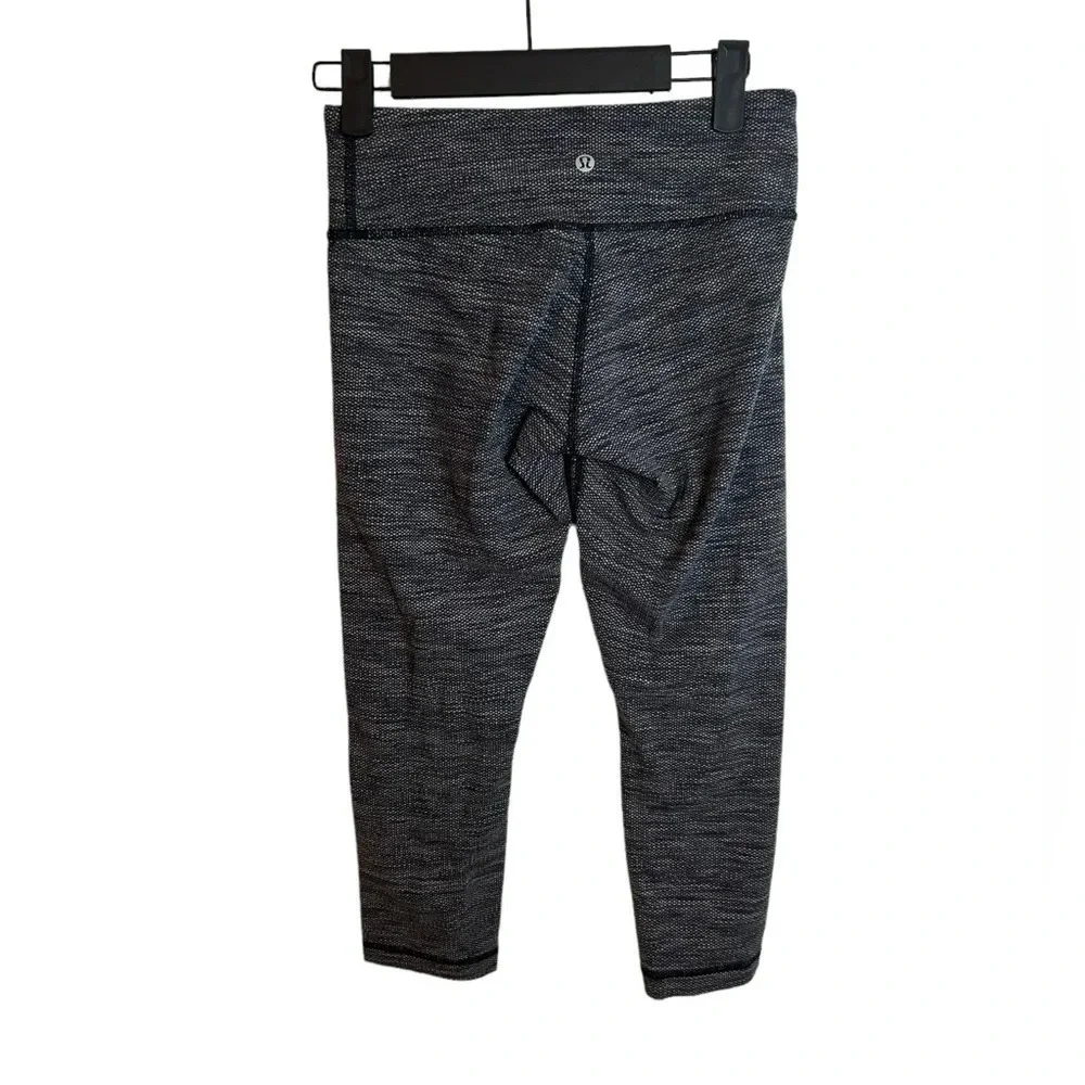 LULULEMON WUNDER UNDER CROP GRAY PIQUE LEGGINGS